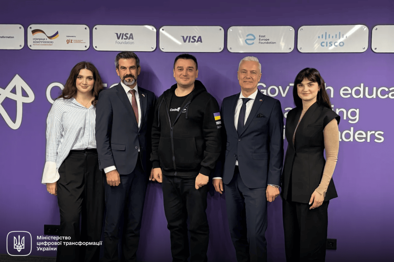 Україна розвиває співпрацю зі Словаччиною у сфері AI та цифрових послуг