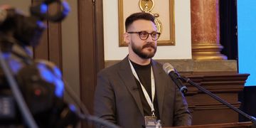 Мстислав Банік про статичний QR: Українцям більше не потрібно ксерити документи при поселенні в готель