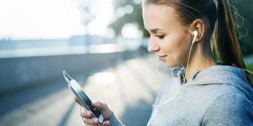 #стопхейт. Мінцифри та TikTok оголошують тиждень кіберпозитиву