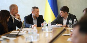 Розпочато співробітництво задля впровадження SmartID, цифрових прав водія та студентських квитків