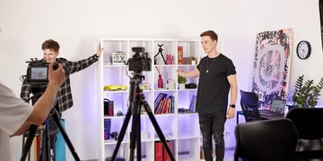 Презентація освітнього серіалу «TikTok/Instagram/Facebook: як залишатись в тренді в 2020»