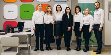 Адмінпослуги у зручному просторі: три Дія.Центри запрацювали на Тернопільщині та Київщині