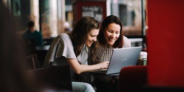 Без черг та довідок: Верховна Рада прийняла в цілому законопроєкт про зміну місця реєстрацїї онлайн