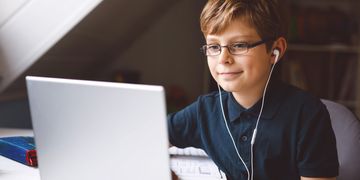 Мінцифра розповість, як захопливо навчати школярів штучного інтелекту