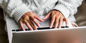 Кожен другий українець, який отримував е-послуги, використовував Дію, — результати соцопитування