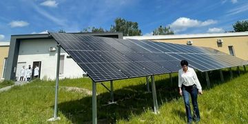 На Київщині встановили сонячні панелі Tesla — як вони працюють