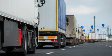 Швидкий перетин кордону для вантажівок: єЧерга буде діяти на 16 пропускних пунктах