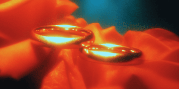 Зображення новини Шпиталь та пошук оптоволокна в селі: як бойова медикиня Юлія першою протестувала Шлюб онлайн за пріоритетом для військових