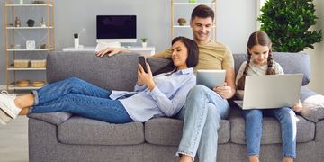 За підтримки Мінцифри Facebook запускає в Україні платформу з цифрової освіти