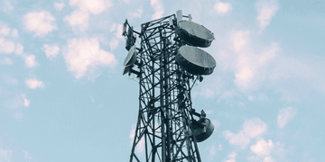 Оператори та провайдери зможуть бронювати працівників будівельних бригад для розвитку стійких мереж — Мінцифра ініціювала зміни