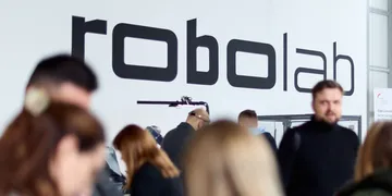 Зображення новини Від перших прототипів до створення роботів: RoboLab увійшов до світового топу освітніх проєктів