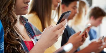 Дистанційка у смартфоні. Презентація мобільного застосунку «Всеукраїнська школа онлайн»