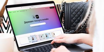 Українців просять оцінити якість державних послуг онлайн: як пройти опитування