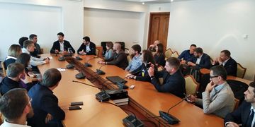 Влада й бізнес співпрацюватимуть у впровадженні технології блокчейн та регулюванні ринку віртуальних активів