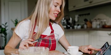 Отримати роботу в торговельній мережі: Мінцифра та «Сільпо» презентують освітні серіали про професії касира та пекаря