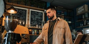 Здобувайте нові знання і розвивайте навички: Мінцифра та Lviv Croissants презентують освітній серіал про професію баристи