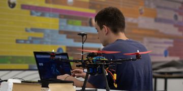 3 дні, 30 команд і топові спікери в галузі технологій: як пройшов перший в Україні міжнародний Drone Hackathon