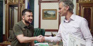 Palantir готова стати партнером України в секторі оборони та безпеки — Президент України зустрівся із СЕО Palantir