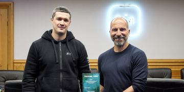 СЕО Uber прибув до Києва та оголосив про новий внесок через UNITED24