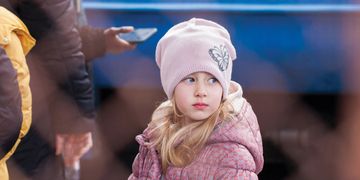 Тимчасовий дозвіл на виїзд дитини за кордон швидко й без нотаріуса: комітет підтримав законопроєкт, який дозволить реалізувати послугу в Дії