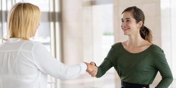 Людина на front desk: Мінцифра та стоматологічна клініка Заблоцького презентують освітній серіал і симулятор про професію адміністратора