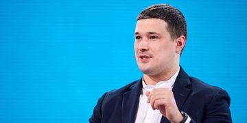 Михайло Федоров: Україна стане першою країною у світі, що прирівняє цифрові паспорти до звичайних