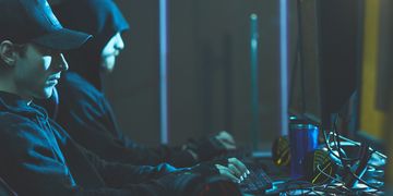 Мінцифра та Кіберпол викрили злочинну групу з продажу фейкових COVID-сертифікатів