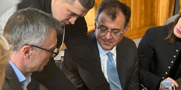 Посилюємо кіберзахист: Google надає українським держслужбовцям 5 тисяч ключів безпеки для захисту облікових записів