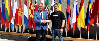 Зображення новини Мінцифра та UNITED24 починають співпрацю зі Світовим Конґресом Українців у межах проєкту «Армія дронів»