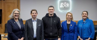 Зображення новини Більше антикорупційних проєктів та нові етапи співпраці: команда Мінцифри зустрілася з делегаціями USAID, DFC та Посольства США
