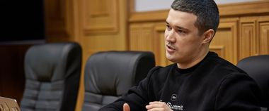 Зображення новини Wi-Fi в укриттях та ІТ-курси: Михайло Федоров про освітні ініціативи Мінцифри під час війни
