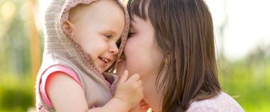 Зображення новини Сім'ї з дітьми зможуть подавати заяви про отримання допомоги на порталі Дія. Долучайтеся до бета-тесту послуг