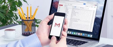 Офіційні електронні адреси разом з паспортами