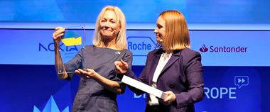 Зображення новини Мінцифра вручила «Відзнаку миру» торговельній асоціації DIGITALEUROPE за проєкт зі збору техніки для українців