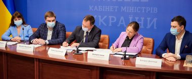 Зображення новини Мінцифра допоможе аеропортам стати «зеленими» завдяки освітньому серіалу