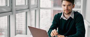 Українці, які втратили роботу зможуть оформити допомогу із безробіття онлайн на порталі Дія