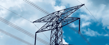 Зображення новини Якісний зв’язок на автошляхах і в селах — Президент підписав закон для пришвидшення будівництва мереж