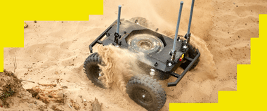 Зображення новини Як робот-камікадзе Ratel S підірвав міст на шляху противника на Донеччині — дивіться в новому випуску Warchangers