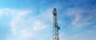 Мобільні оператори зможуть швидше будувати базові станції та забезпечувати якісніший інтернет: Комітет містобудування погодив законопроєкт