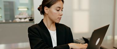 Зображення новини Офіс з розвитку підприємництва та експорту, Дія.Бізнес і Atilog запускають серію безоплатних вебінарів про торговельні марки і патенти для розвитку бізнесу.