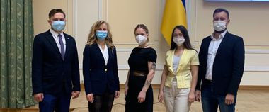 Зображення новини «Публічні консультації онлайн» — новий серіал на Дія.Цифрова освіта