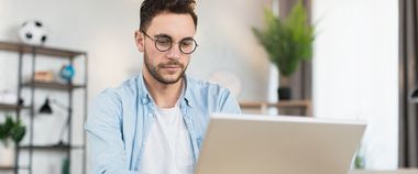 Зображення новини Для іноземців, іммігрантів та осіб без громадянства — державні послуги на Гіді