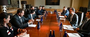 Зображення новини Відкриття в Україні R&D-центру і вступ до Дія City: Володимир Зеленський та Михайло Федоров обговорили співпрацю із президентом та співзасновником Lyft Джоном Зіммером